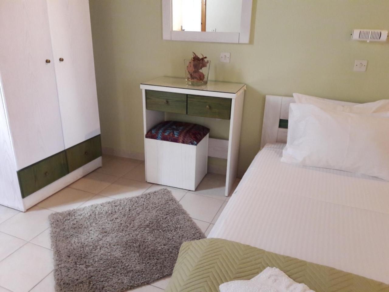 Epi Apartments Lourdata  Esterno foto