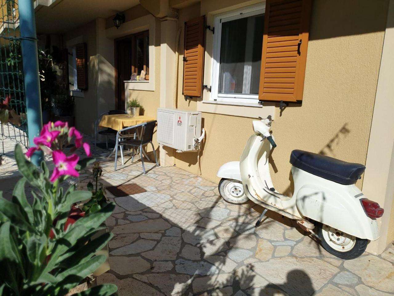 Epi Apartments Lourdata  Esterno foto